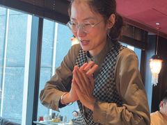 -雍容荟帝王蟹活龙虾展台自助(IFS黑金店)