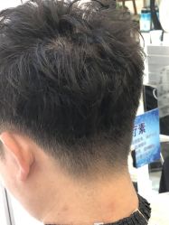 -一東造型烫发染发