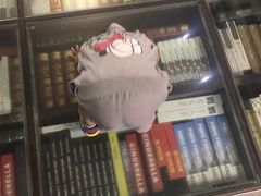 -钟书阁(松江泰晤士小镇店)