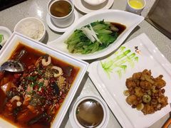 -国人川菜(李家村建东街店)