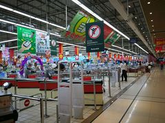 -欧尚超市苏州店停车场(金鸡湖路店)