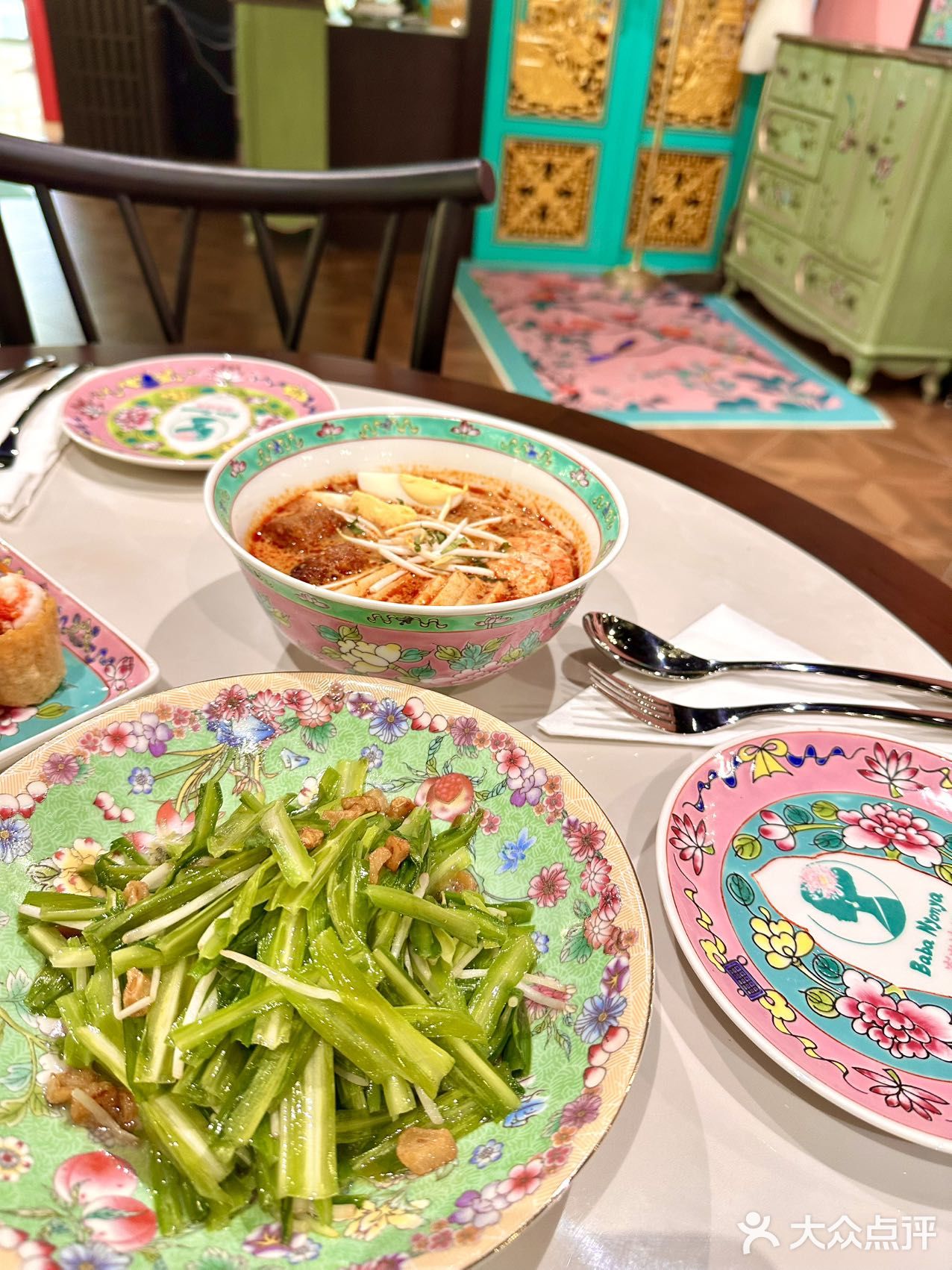 不开玩笑！新加坡前三的海南鸡饭！