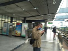 -黄浦路(地铁站)