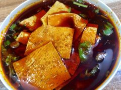 麻辣米线-老字号杨坡红油米线腊汁肉夹馍(东四道巷店)