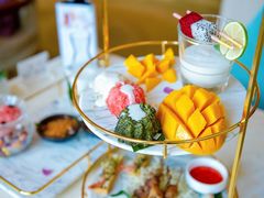 芒果三色糯米饭配椰汁米浆-苏州洲际酒店·大堂酒廊