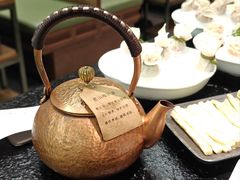 -得意咚瓜·顺德鱼生·冬瓜火锅(深圳首店)