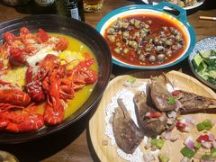 -聚汇三少·龙虾·中餐厅(莫邪路新天地店)