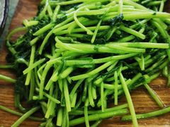 清炒茼蒿-天天向上素食餐厅(五台山店)