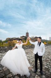 -蒙太奇婚纱摄影(万达店)