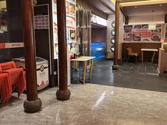 -阿瓦山寨·湘菜现炒·剁椒鱼头王(咸阳总店)