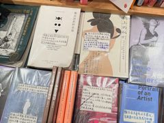 -橡皮书店(翠湖北路店)