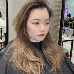 -东秀护肤造型