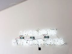 -UNI UNI(环亚凯瑟琳店)