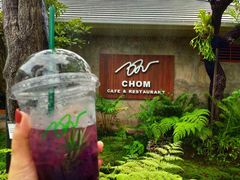 -Chom Cafe and Restaurant