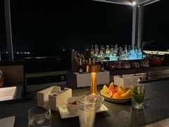 -瑰丽酒店·海吧·天际下午茶·现场DJ·天台酒吧