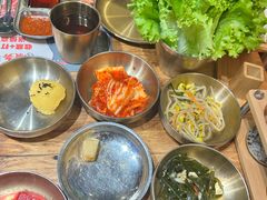 -首尔朴宝·炭火烤肉(五角场店)