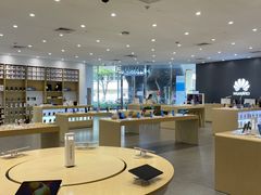 -华为授权体验店(中山公园来福士)