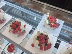 -花花卷卷·鲜食蛋糕(静安久光百货店)