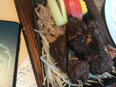 -穹六人间 people 6(岳阳路店)