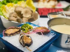 -红鼎豆捞·非遗鲍皇汤火锅(宝丰路店)