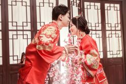 诺维娅婚纱摄影-易摄影婚纱摄影工作室