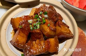 Gian Braised Pork in Clay Pot