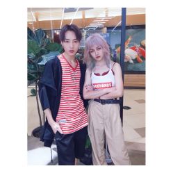 -Godhands美发设计沙龙