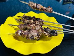 -烤肉小伙烤肉店