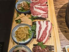 -明洞阿姨·韩式酱蟹烤肉·创意料理(三元桥店)