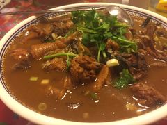 -闯关东东北农家菜(崂山石老人店)
