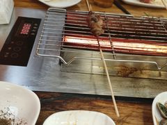 -哈尔滨小酒馆·鲜肉现穿自助烧烤(康新花园店)