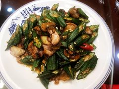 -那家老院子东北菜·饺子·小鸡炖蘑菇(艳华街店)