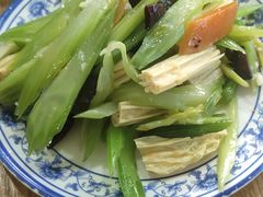 芹菜拌腐竹-揽月斋•清真小馆(右安门店)