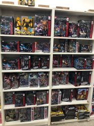 -逝水玩具折扣店