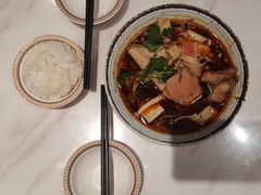 -辣妹子麻辣烫