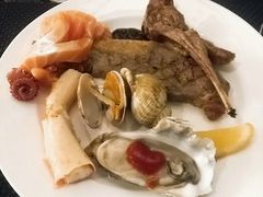 -圣丰索菲特·2 On 988 Café 自助餐厅