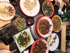-谭公鱼头·鲜鱼火锅·小龙虾·江湖菜(秀沿路店)