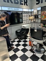 点击看大图 -Devilhands Barbershop男士理容店