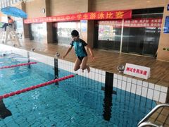 -健龙森俱乐部·游泳·健身·羽毛球综合体育馆