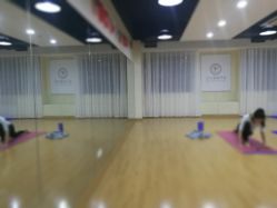 -亚太瑜伽普拉提学院