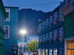 -百里峡七彩艺术小镇