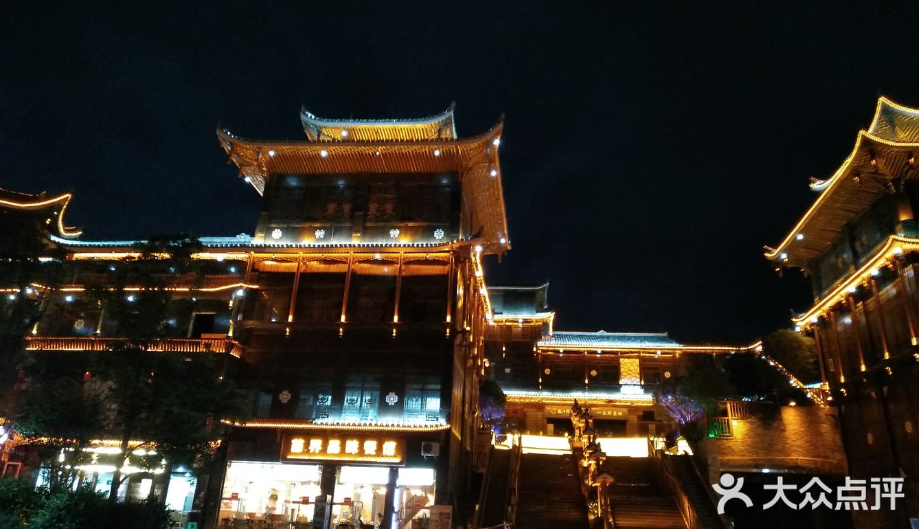 夜景称得上一绝