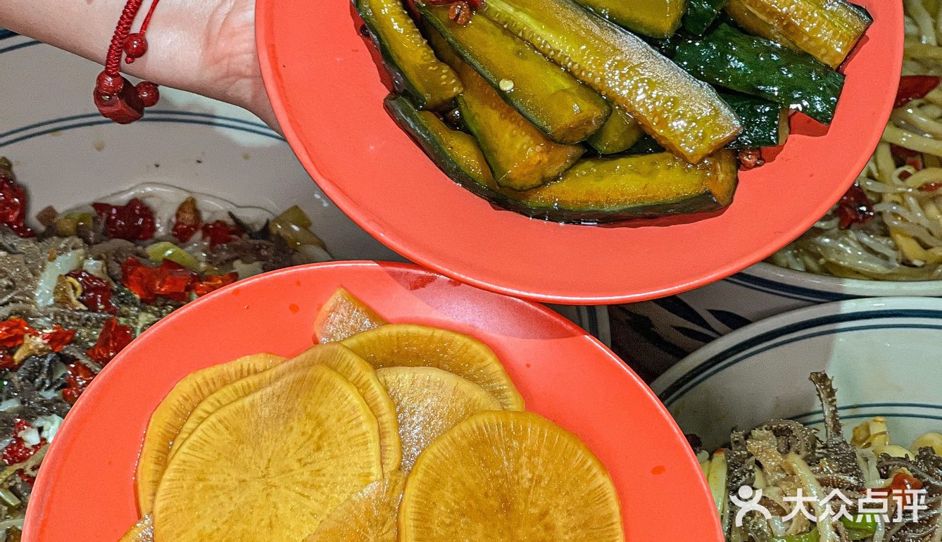 多少次来钟楼，就为了这 👉燃柒爆肚面