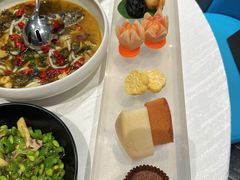 西湖茶韵-柒园·三十年创意杭帮菜(龙湖滨江天街店)