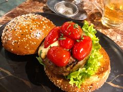 芝心牛肉汉堡-Let'sBURGERplus·非常创意汉堡(三里屯店)