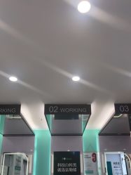 -黑奥秘脱发白发中心