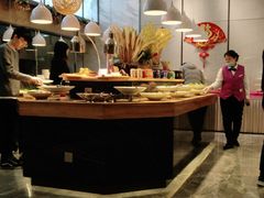 自助取餐区-茅庐川菜