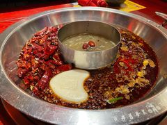 菌菇鸳鸯锅中锅-谭鸭血老火锅·匠心(环球港旗舰店)