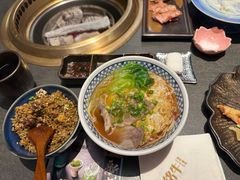 -铭牛烧肉·和牛海鲜自助(高新月牙湖店)