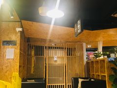 大堂-新华里咖啡书吧(新华书店小寨店)